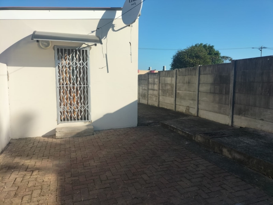 3 Bedroom Property for Sale in Cambridge Eastern Cape